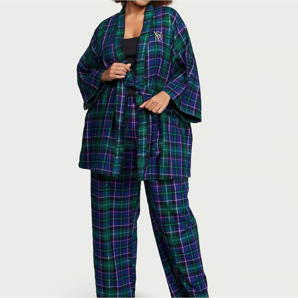 Victoria's  Secret plaid 3pc pajama shirt and pants Set Sz M/L NWOT